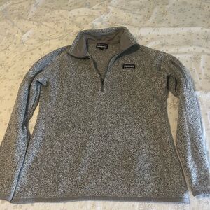 Women’s Patagonia quarter zip